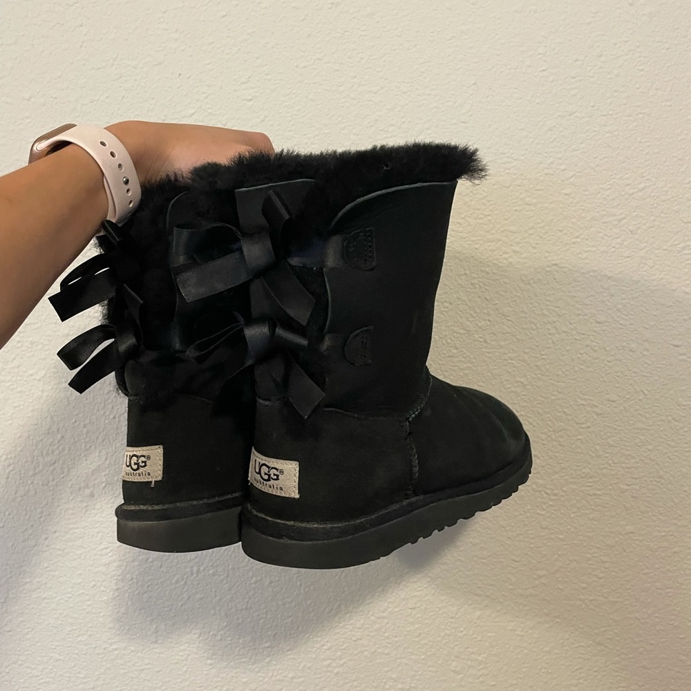 Bailey bow II Ugg Australia black bow boots - Picture 2 of 9